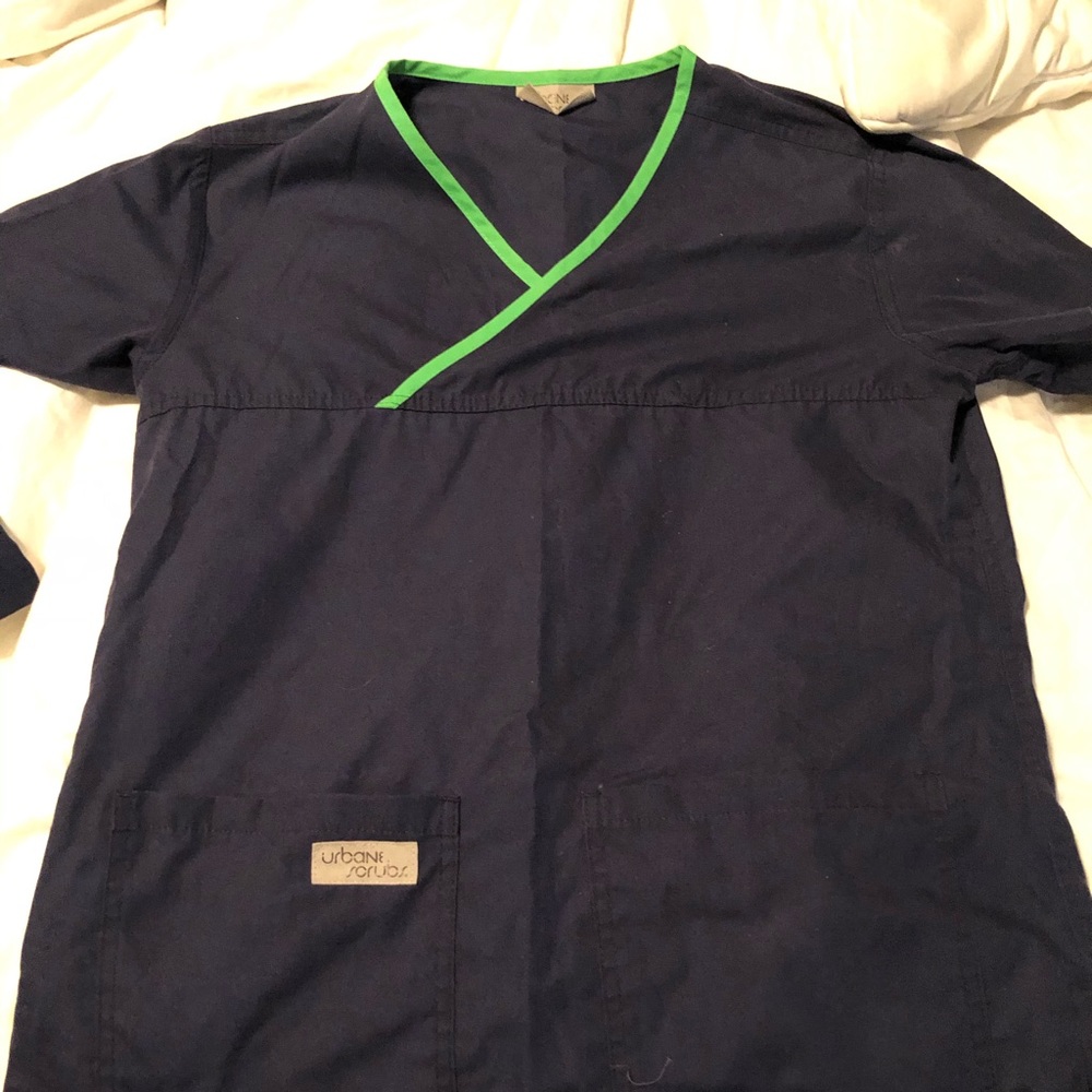 Scrub top Urbane